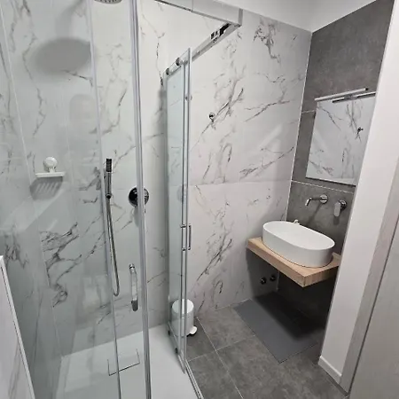 Affittacamere Danito 7 Matrimoniale 150 Passi Dal Centro