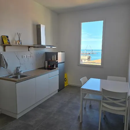 Danito 7 Matrimoniale 150 Passi Dal Centro Affittacamere Ancona